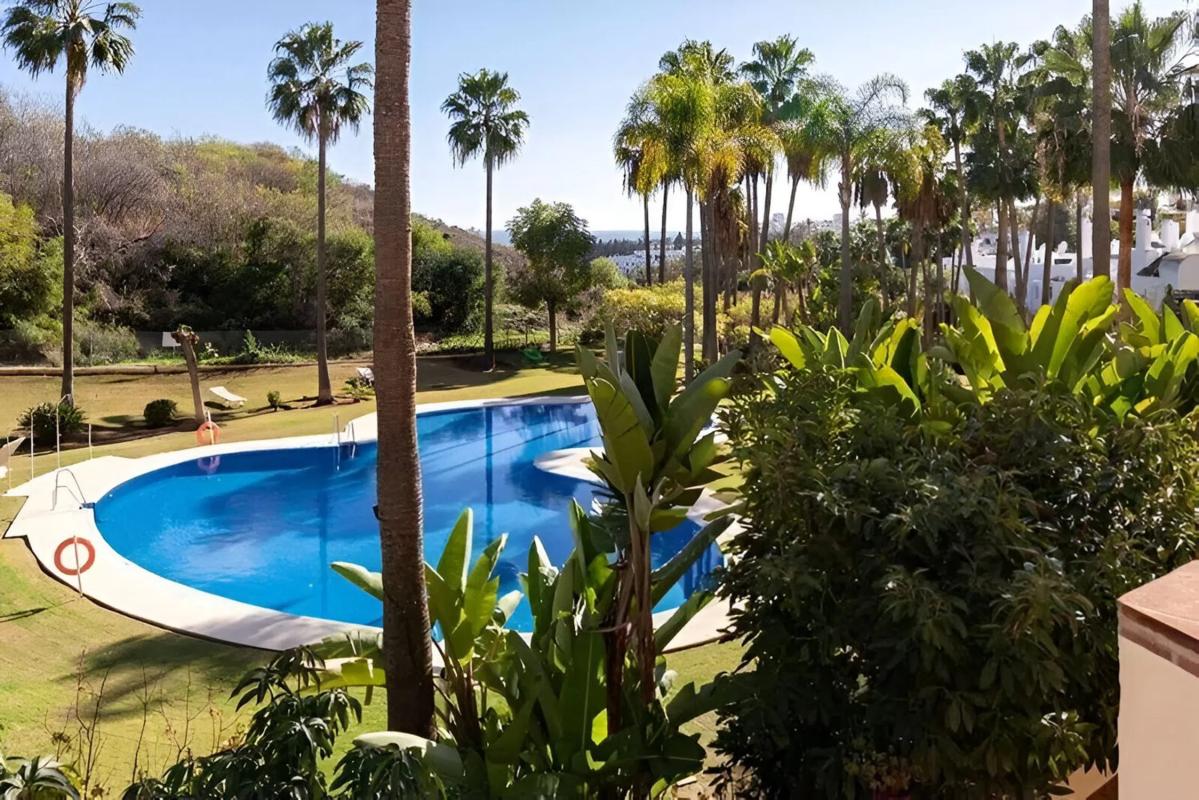 Sale of apartment in Bulevar Príncipe Alfonso de Hohenlohe, Marbella
 photo 2