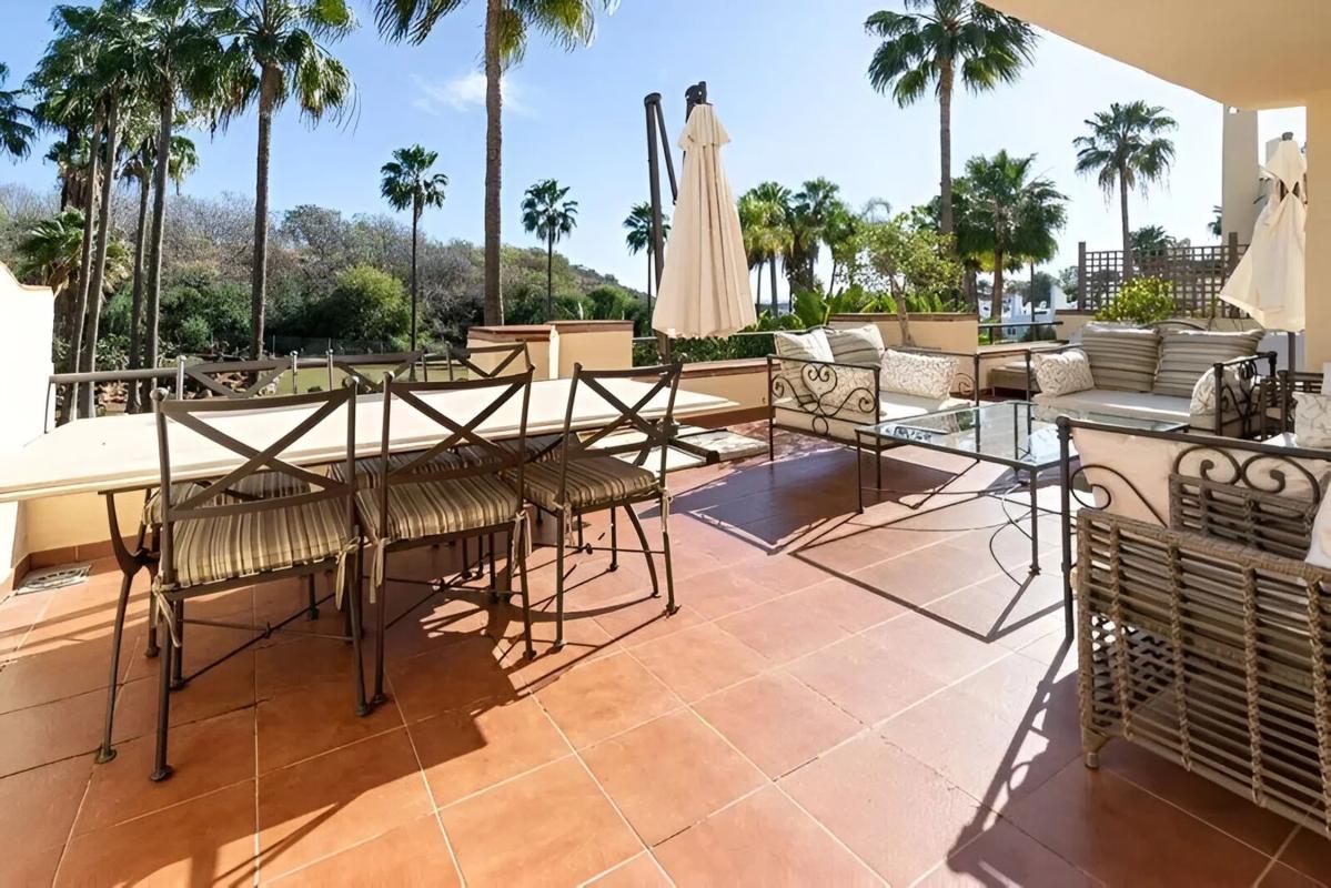 Sale of apartment in Bulevar Príncipe Alfonso de Hohenlohe, Marbella
 photo 4