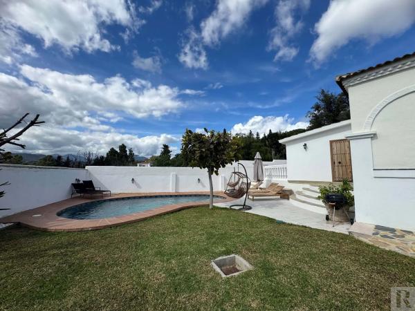 Independent chalet for sale in Barrio Las Lomas de Río Verde, Marbella
 photo 4