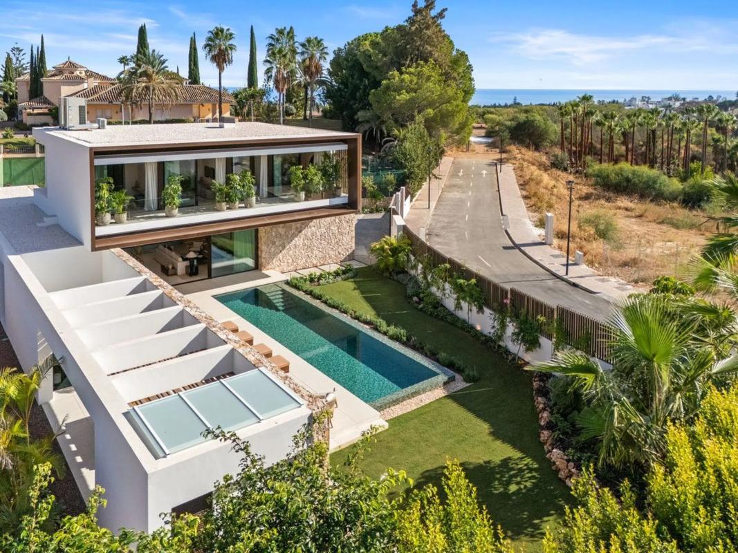 Sprzedaż niezależnego domku jednorodzinnego w Bulevar Ashmawi, Marbella photo 1