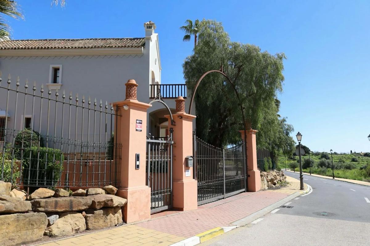 Продажа отдельного шале в  Barrio Nagüeles, Марбелла photo 5