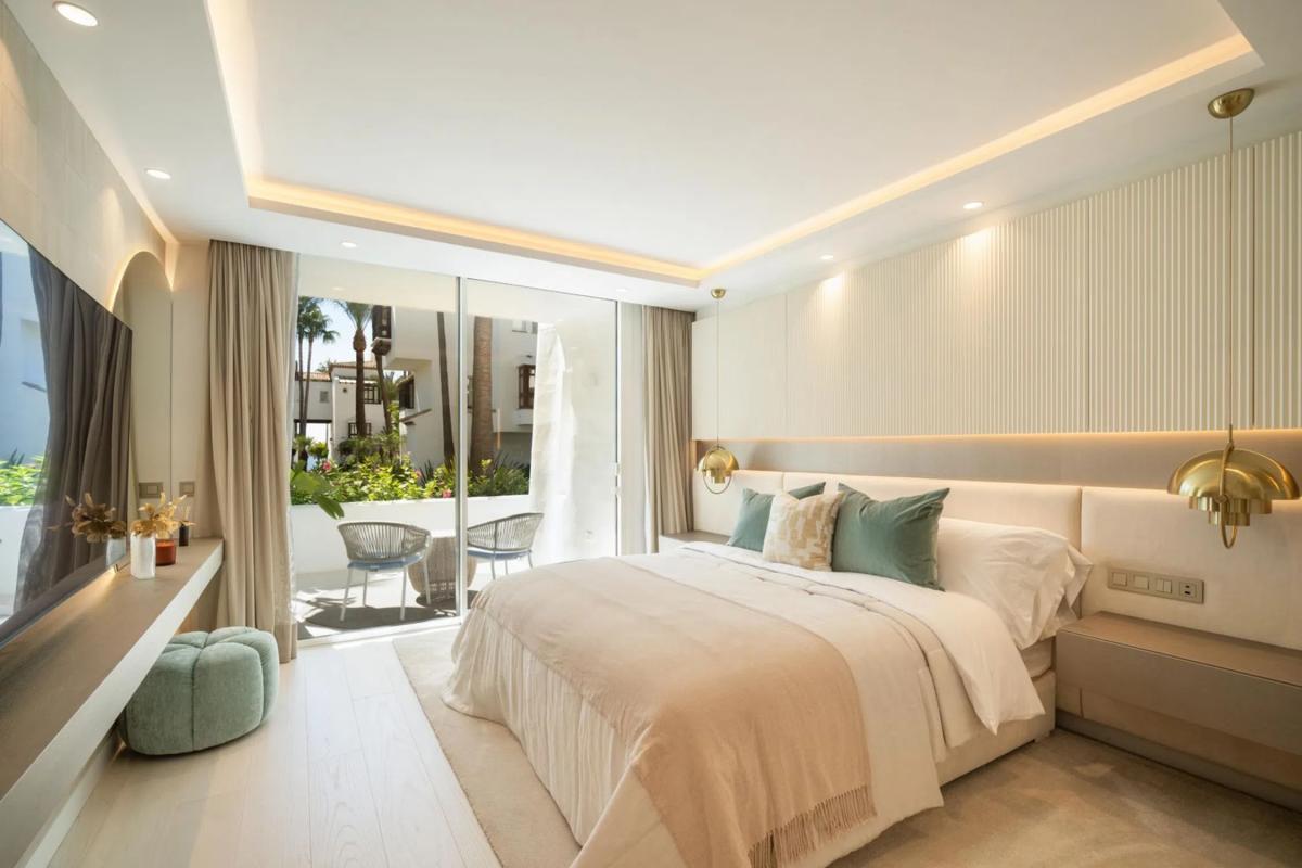 Sale of apartment in Barrio Puente Romano, Marbella
 photo 3
