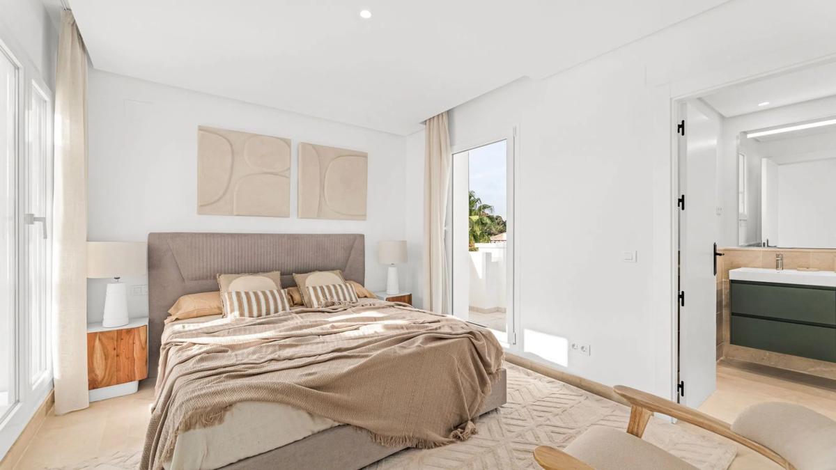 Venta de piso en Calle del Mediterráneo, Marbella
photo 4