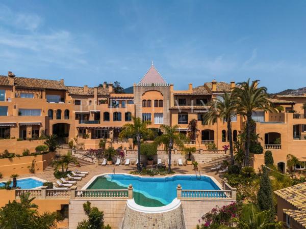 Piso en venta en Urbanizacion N Andalucia J, Marbella
 photo 1