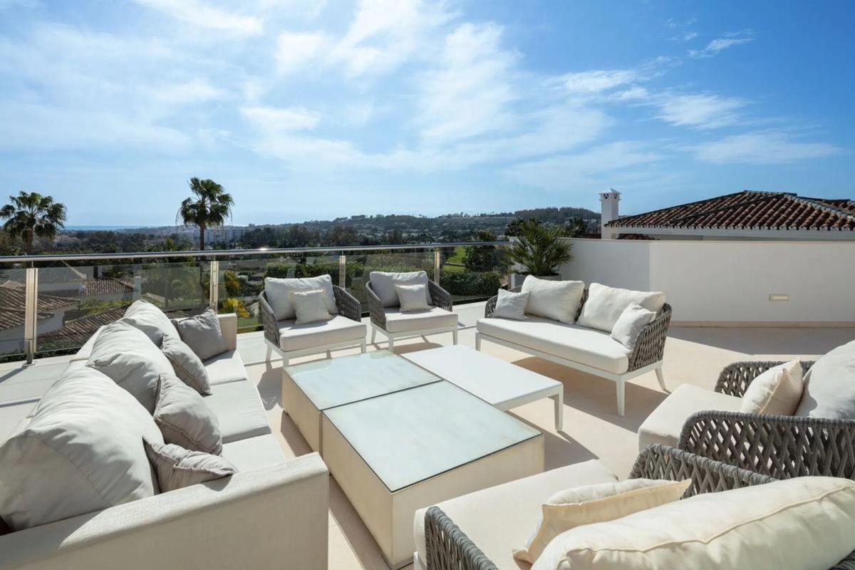 Venta de chalet independiente en Calle Auriga, Marbella
 photo 3