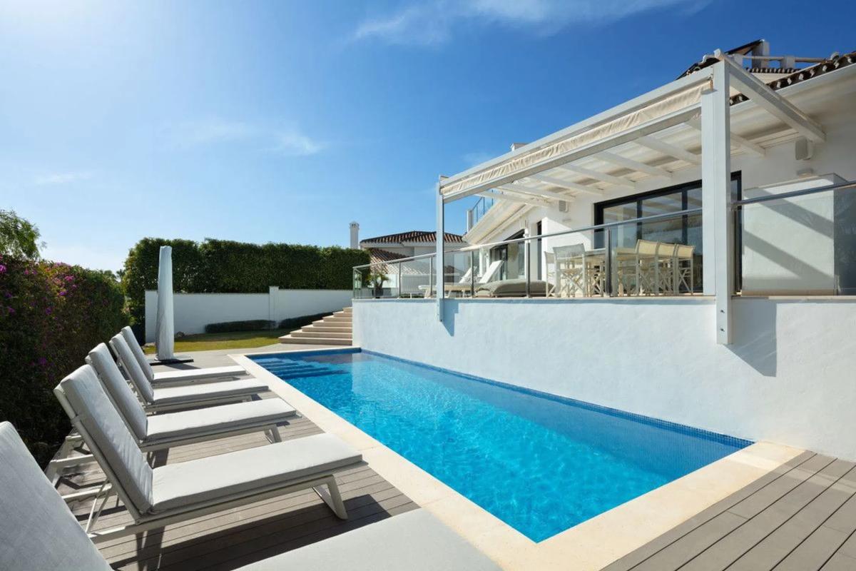 Venta de chalet independiente en Calle Auriga, Marbella
 photo 5