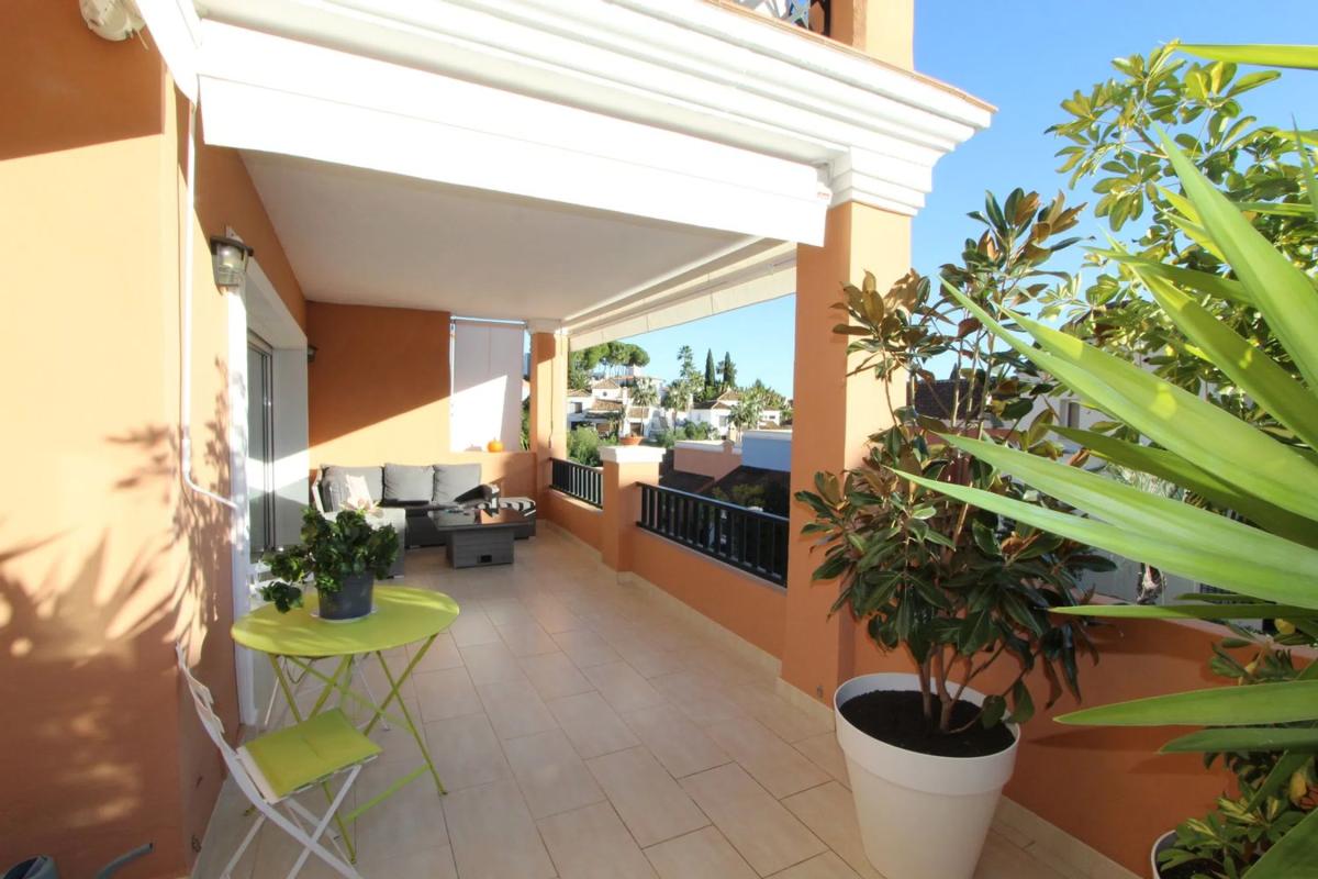 Venta de chalet adosado en Calle Pléyades , Marbella photo 5