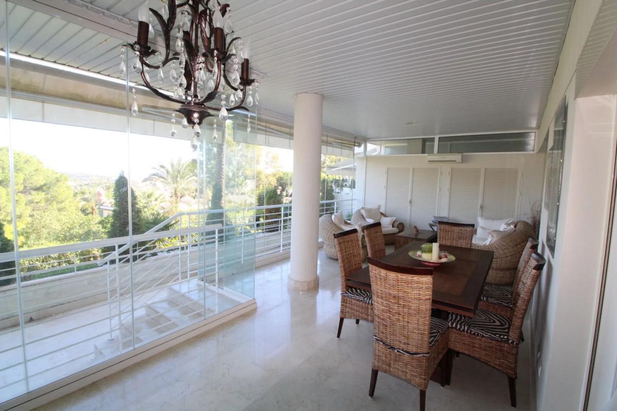 Venta de piso en Calle del Mediterráneo, Marbella
photo 3