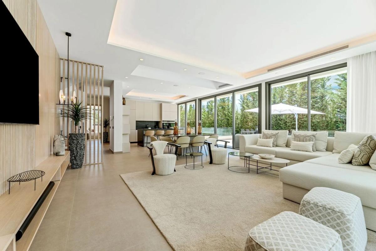 Sale of independent chalet in Barrio Los Naranjos, Marbella
 photo 5