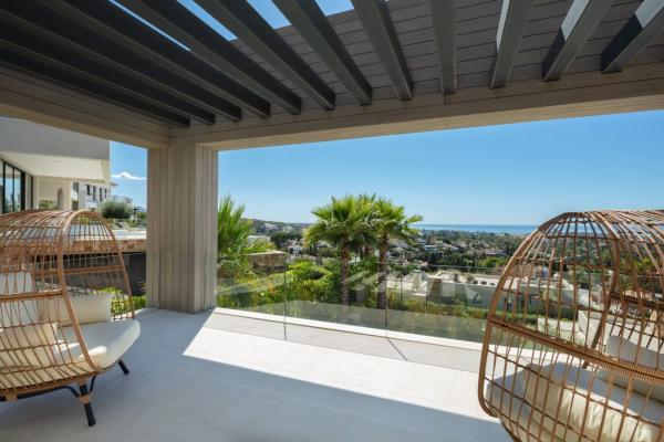 Chalet wolnostojący na sprzedaż w  Calle Pléyades, 9, Marbella photo 3
