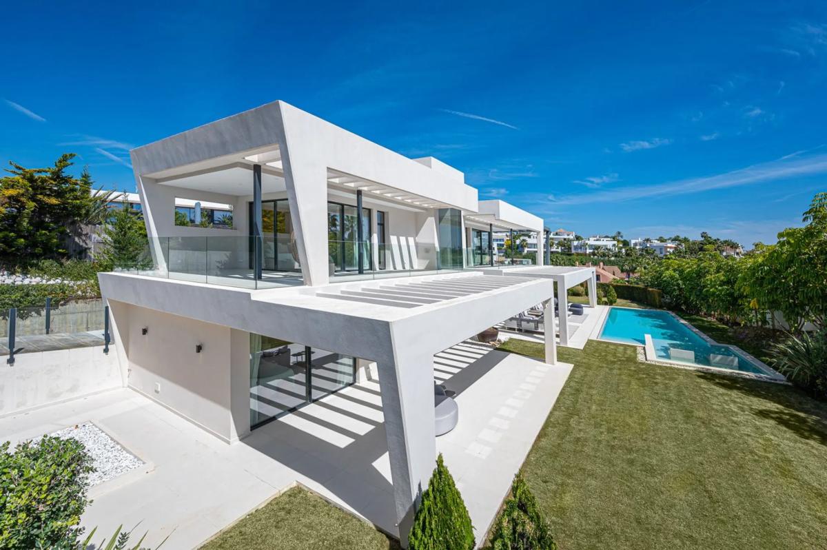 Продажа отдельного шале в  Calle Osa Menor 2G, 10 -6, Марбелла photo 4