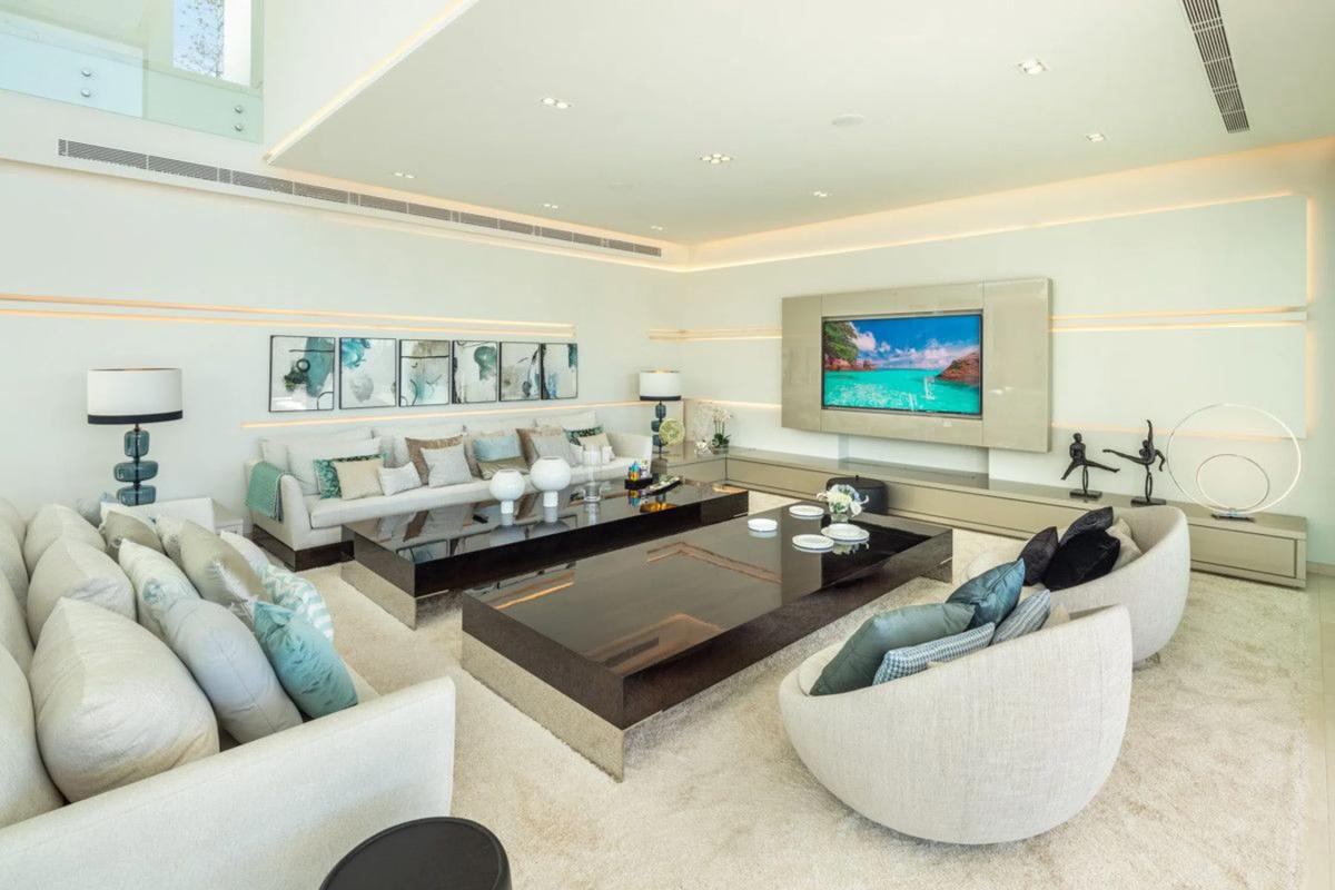 Sale of independent chalet in Barrio Los Naranjos, Marbella
 photo 4