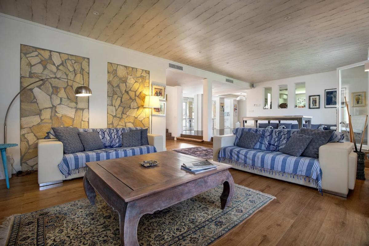 Sale of independent chalet in Barrio Los Naranjos, Marbella
 photo 3