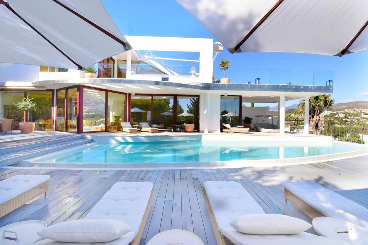 Sale of independent chalet in Barrio Los Naranjos, Marbella
 photo 4