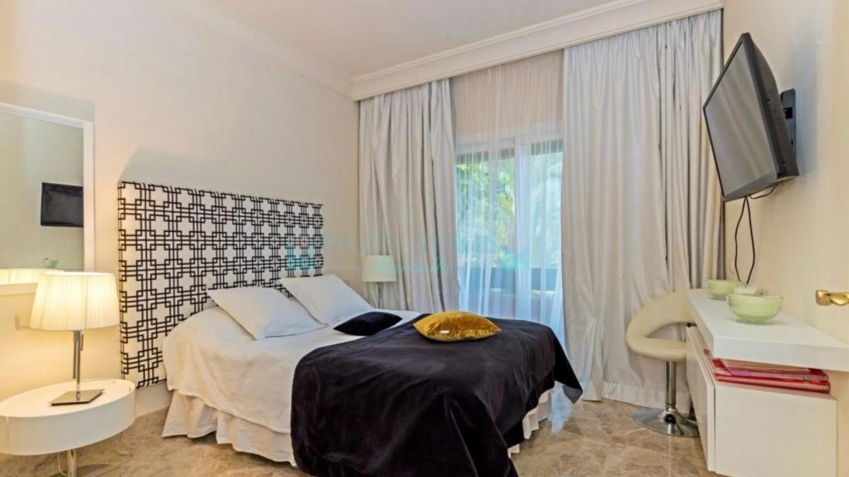 Venta de piso en Calle Osa Mayor, Marbella
 photo 4