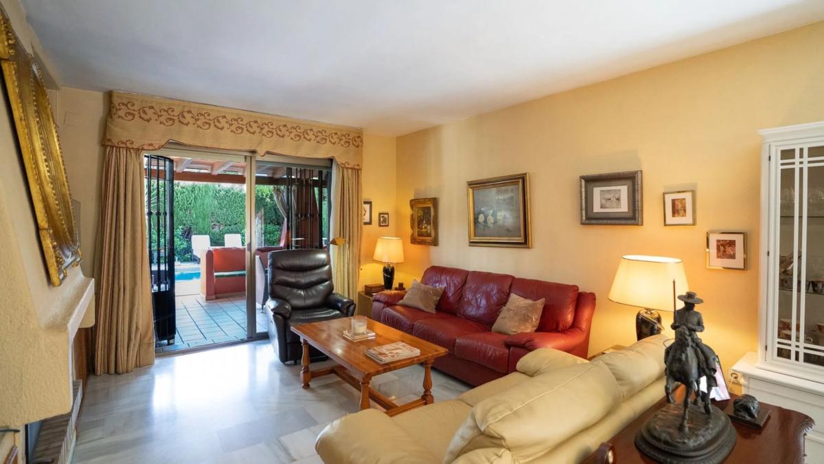 Venta de chalet independiente en Calle Veinte B, Marbella
 photo 3