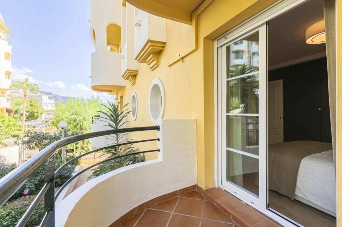 Venta de duplex en Calle 06B Nva Andaluc, 54, Marbella photo 2