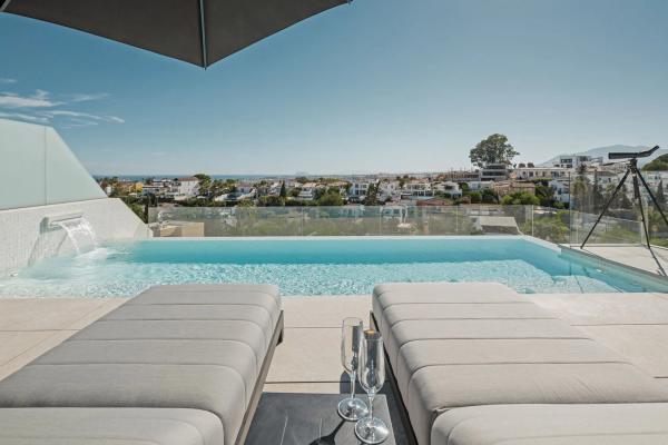 Chalet pareado en calle 02b Nva Andaluc photo 1