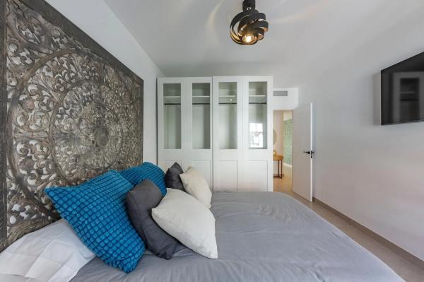 Piso en venta en CL CALIFA-UR NVA ANDALUCIA, Marbella
 photo 2