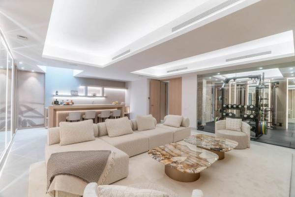 Chalet wolnostojący na sprzedaż w  Barrio Nueva Andalucía, Marbella photo 4
