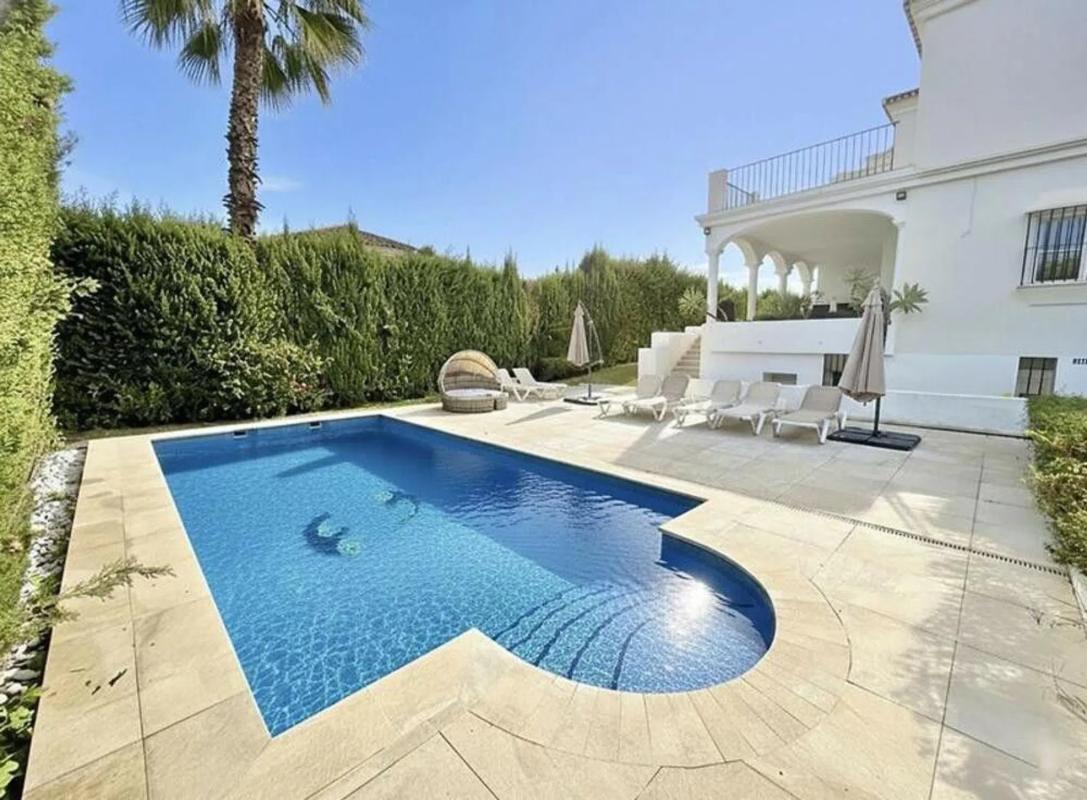 Venta de chalet independiente en Calle el Califa, Marbella
 photo 4