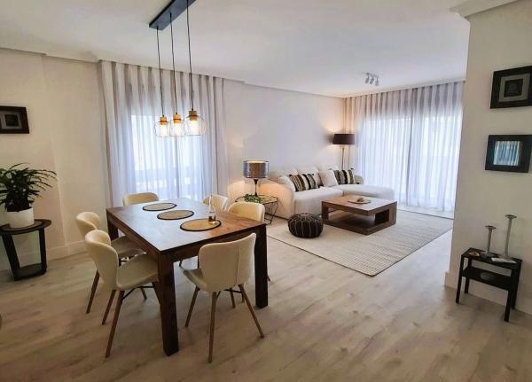 Piso en venta en Barrio Nueva Andalucía, Marbella
 photo 1