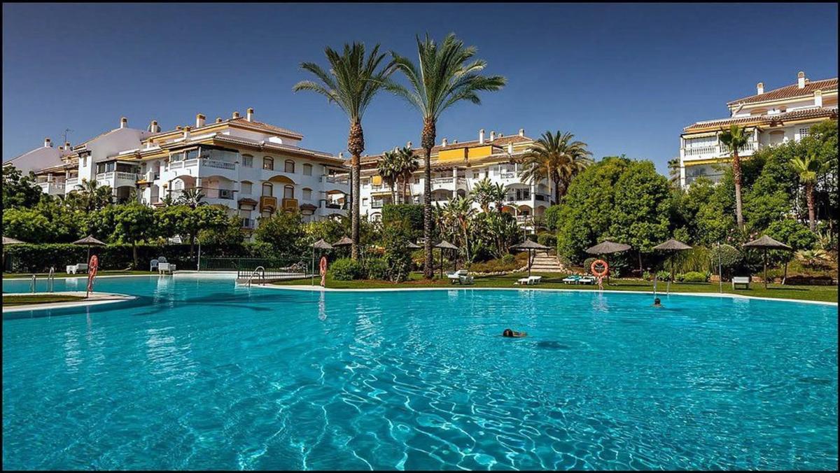 Venta de piso en Barrio Nueva Andalucía, Marbella
 photo 4