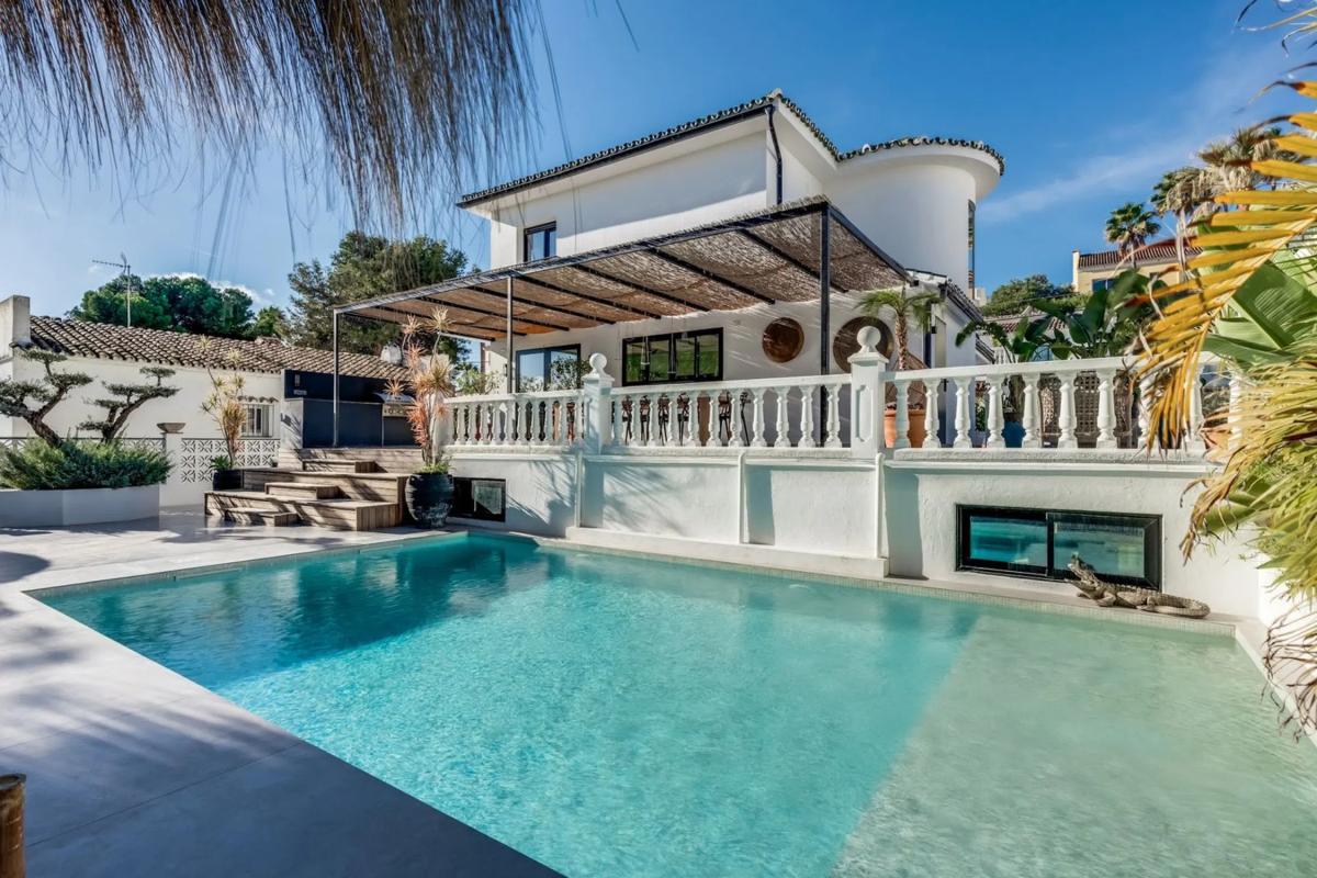 Продажа отдельного шале в Barrio Nueva Andalucía, Марбелла photo 1
