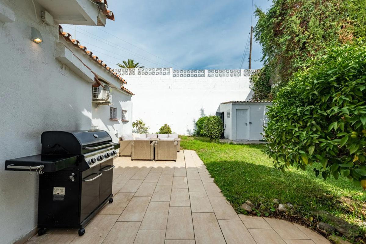 Продажа отдельного шале в Urbanización Nueva Andalucía A, Марбелла photo 4