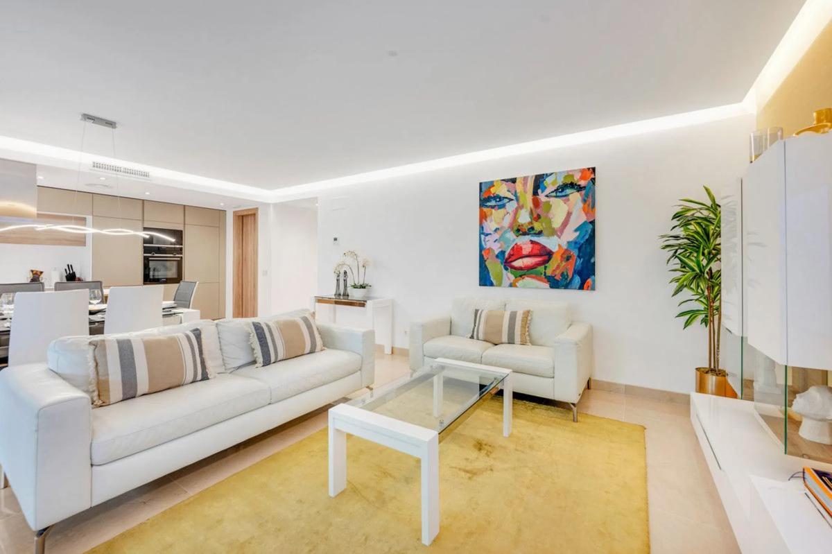 Sale of apartment in Calle 12B Nva Andaluc, Marbella
photo 5