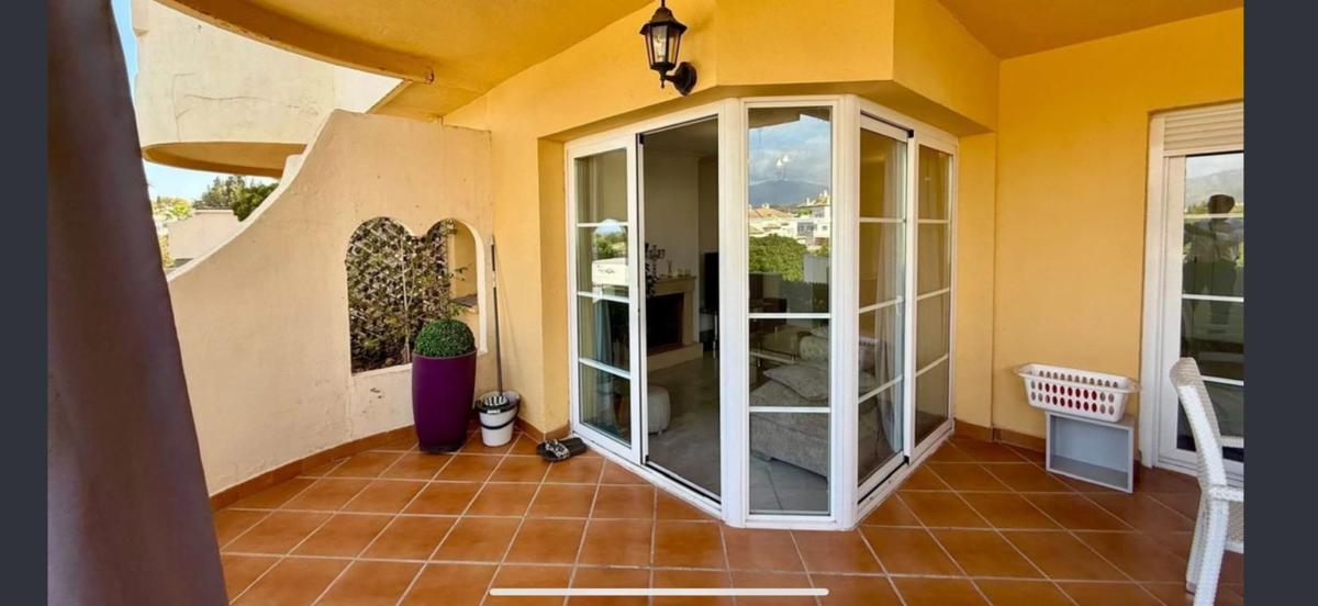 Продажа квартиры на Calle los Tilos, 11, Марбелла
photo 1