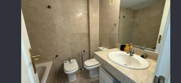 Piso en venta en Calle los Tilos, 11, Marbella
 photo 2