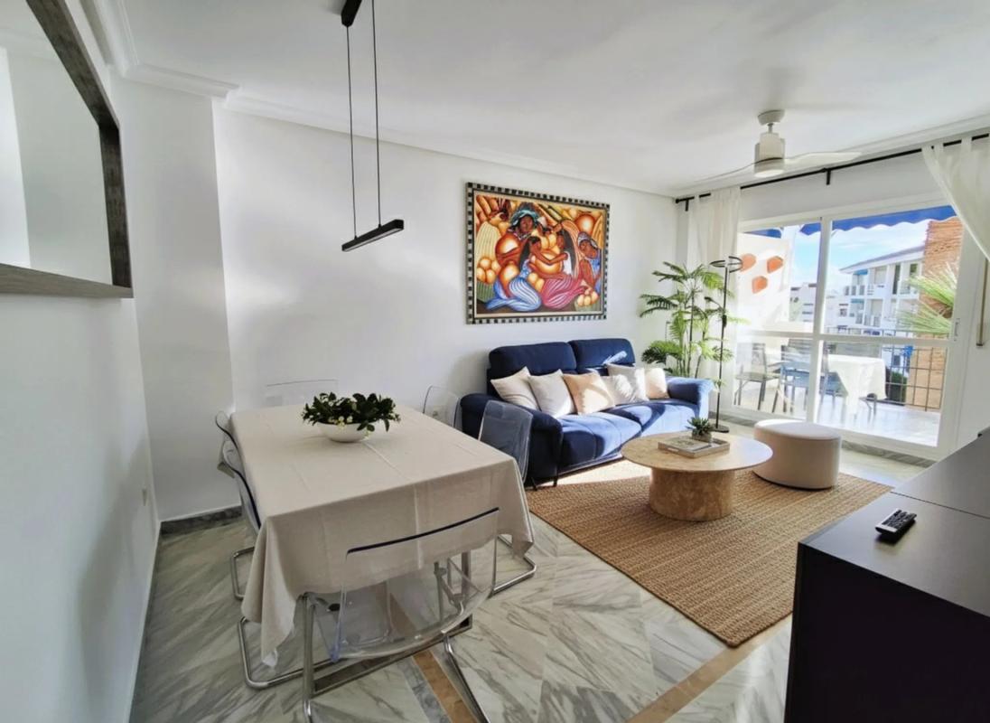 Venta de piso en Calle Los Jazmines, Marbella
 photo 5