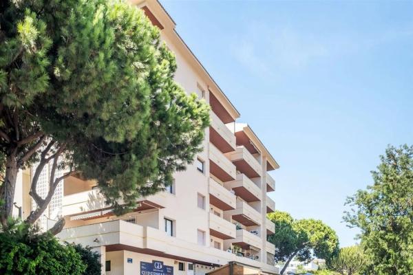 Piso en venta en Calle las Acacìas, Marbella
 photo 1
