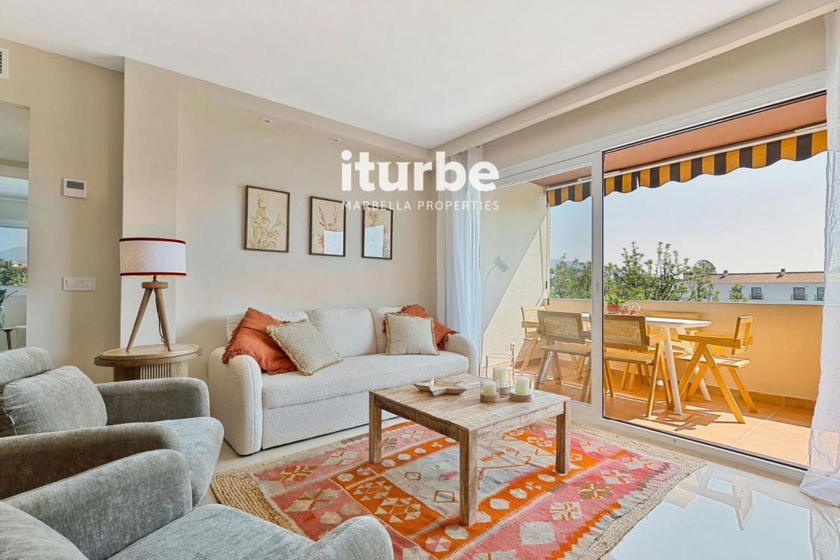 Venta de ático en  Calle Azahar, 4, Marbella photo 2