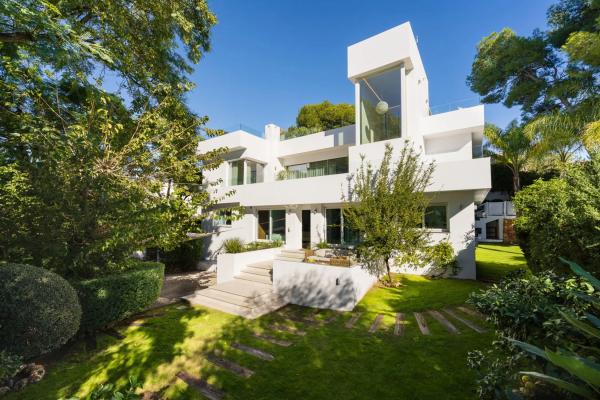Частный шале на продаже в Barrio Nueva Andalucía, Марбелла photo 1