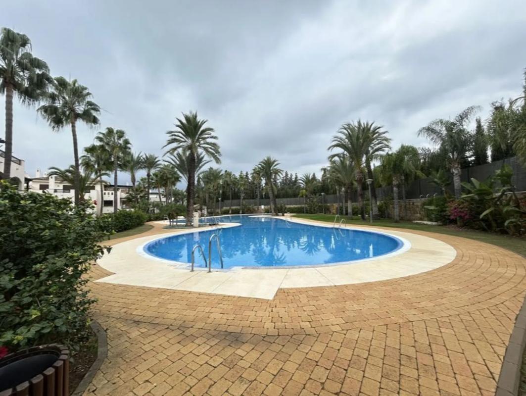 Sale of apartment in Barrio Nueva Andalucía, Marbella
photo 1