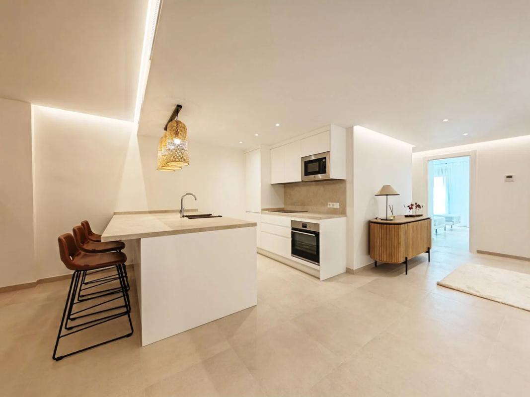 Sale of apartment in Calle Real, Marbella
 photo 4