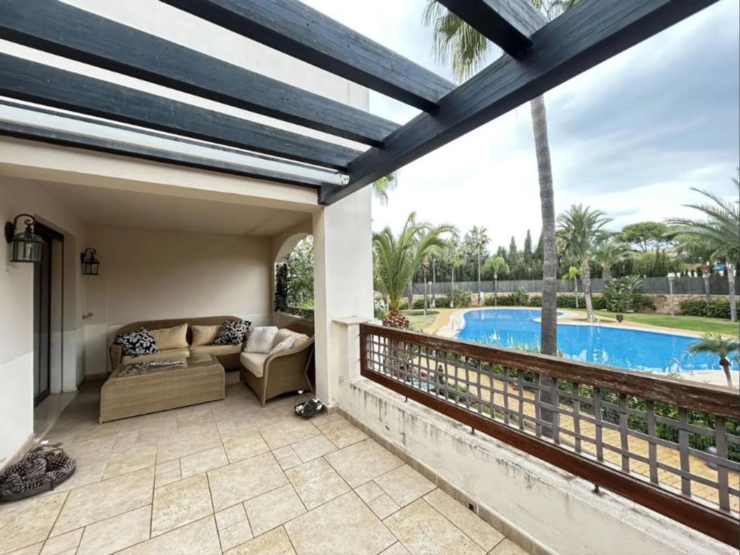 Sale of apartment in Barrio Nueva Andalucía, Marbella
photo 3