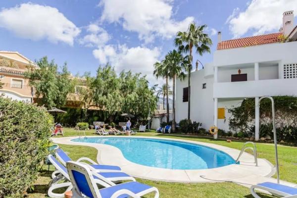 Piso en venta en Calle las Ventas, 2, Marbella
thumbnail 2