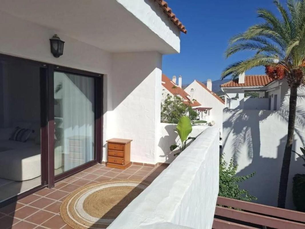 Sprzedaż mieszkania w Calle el Califa, Marbella
photo 2