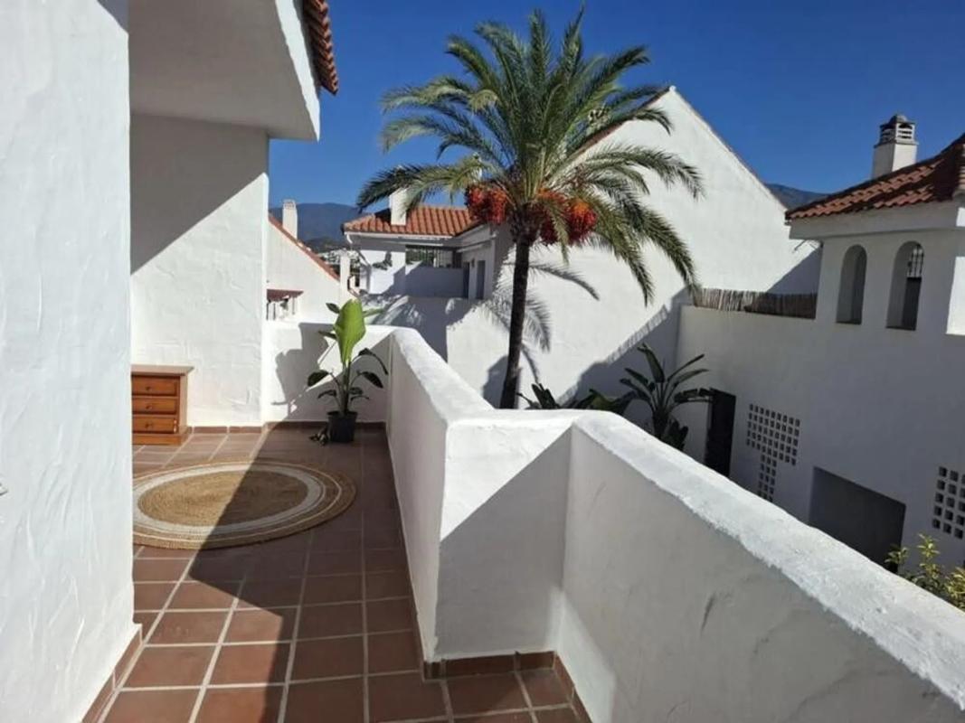 Sprzedaż mieszkania w Calle el Califa, Marbella
photo 3