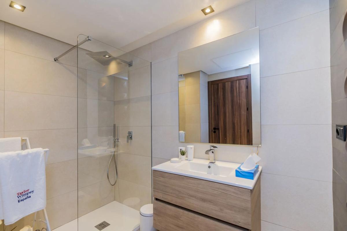 Venta de ático en Barrio Nueva Andalucía, Marbella photo 1