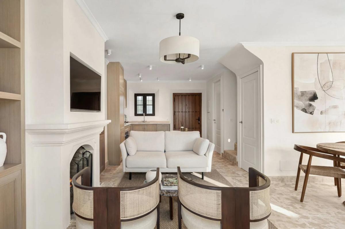 Venta de chalet adosado en Barrio Nueva Andalucía , Marbella photo 4