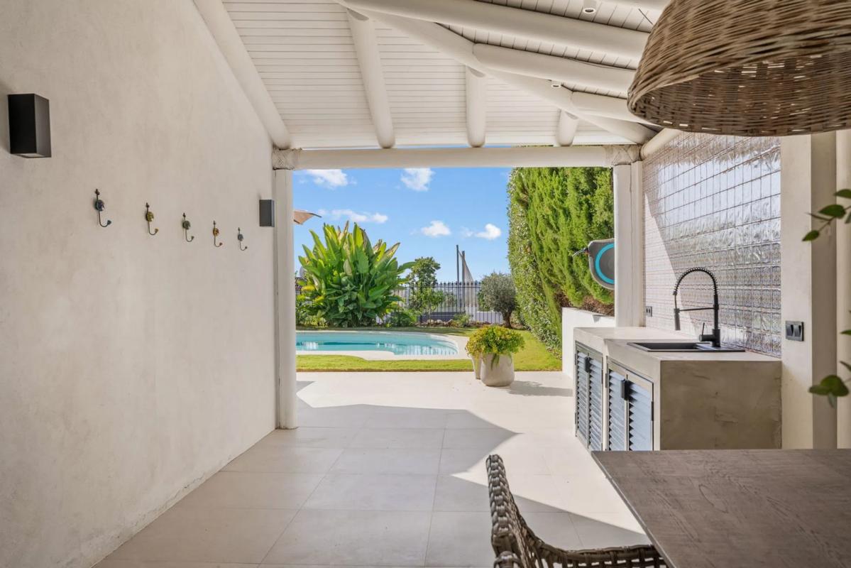 Продажа отдельного шале в  Barrio Nueva Andalucía, Марбелла photo 5