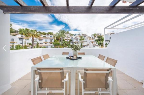 Duplex en venta en Calle Yedras, 10, Marbella photo 2