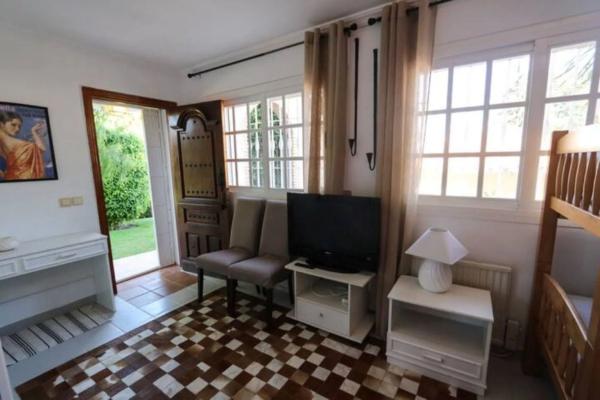 Частный шале на продаже в Calle los Jazmines, 395, Марбелла thumbnail 1