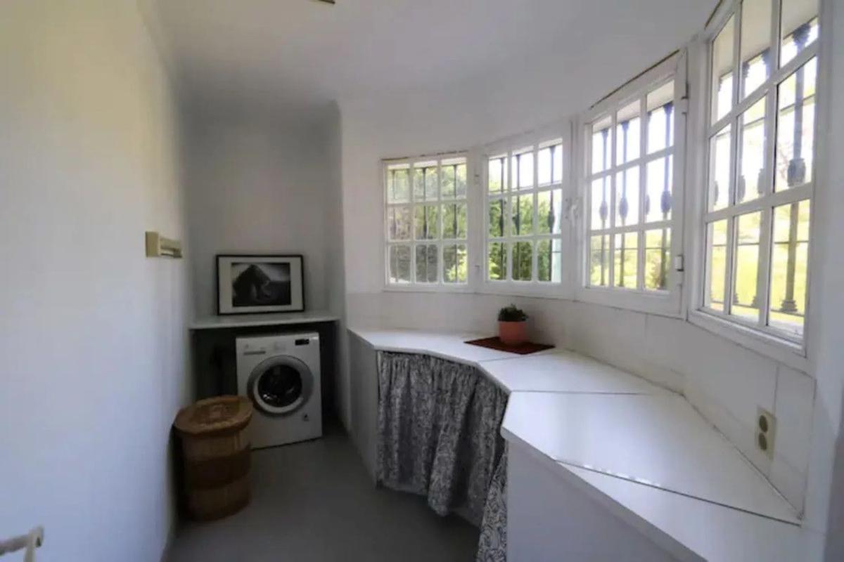 Sale of independent chalet in Calle los Jazmines, 395, Marbella
photo 3