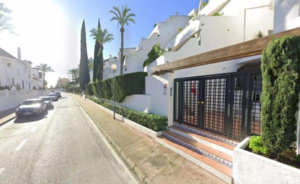 Piso en venta en Barrio Nueva Andalucía, Marbella
thumbnail 1