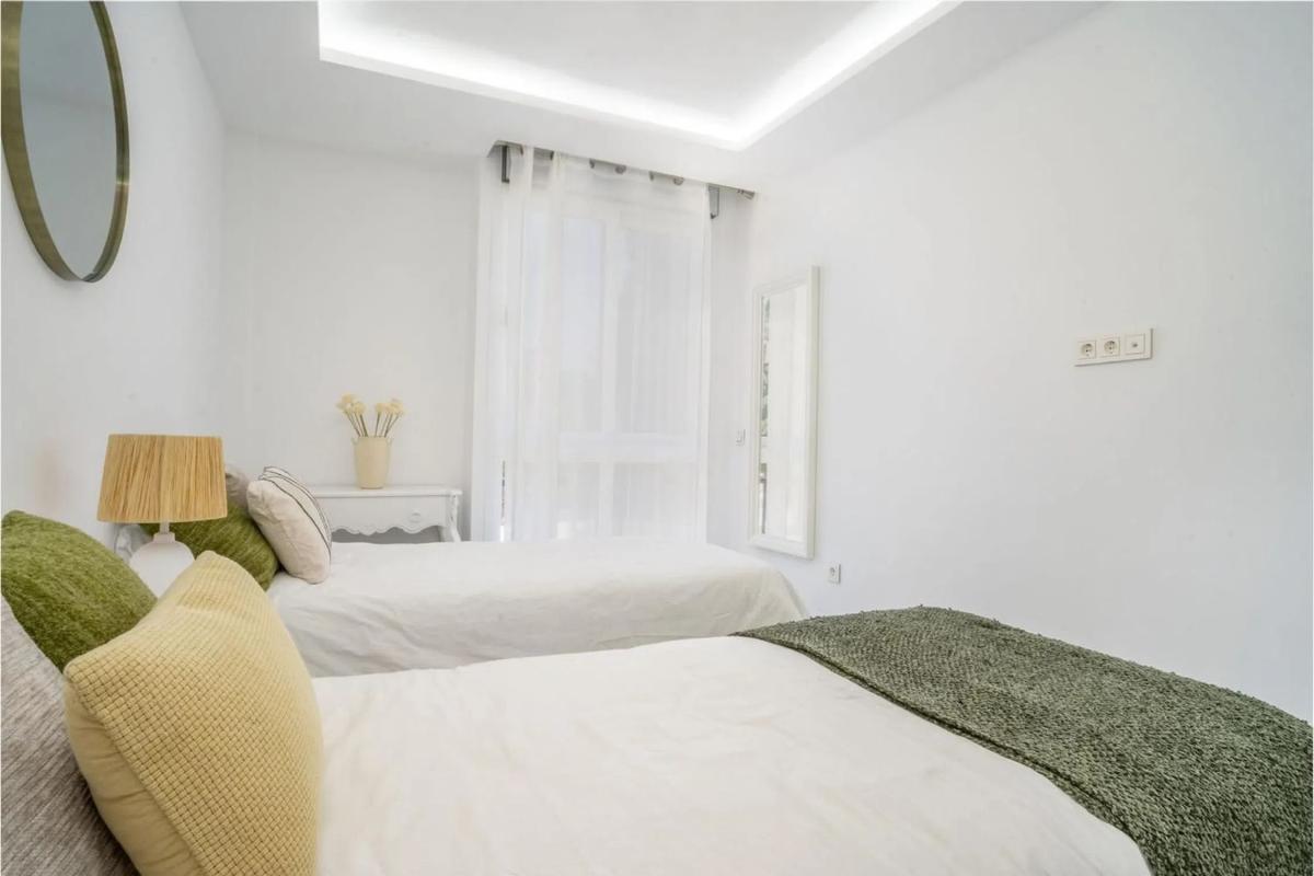Продажа квартиры на Avenida de los Girasoles s/n, Марбелла
 photo 2